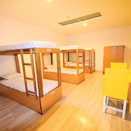 Bauhouse Backpacker Hostel Cuenca Eksteriør billede